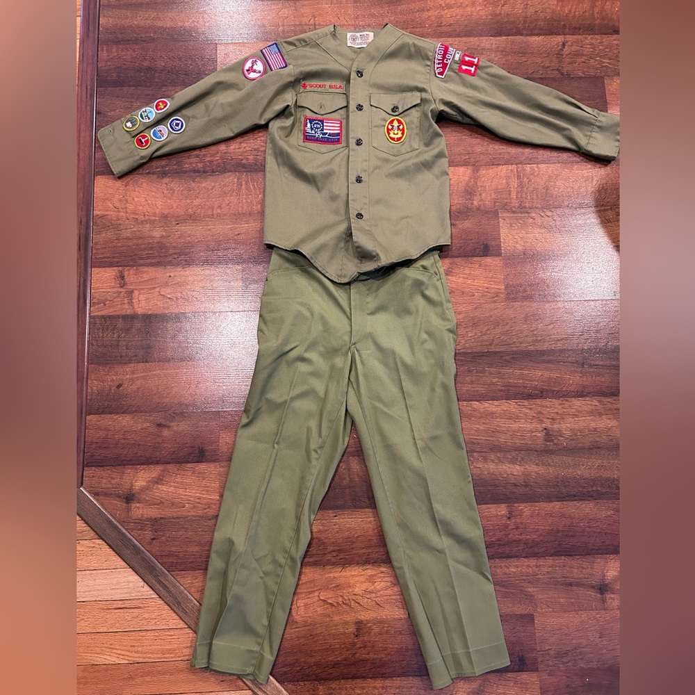 Vintage 1970s Boy Scouts Of America Set Boys 10 Green Uniform Detroit Patch